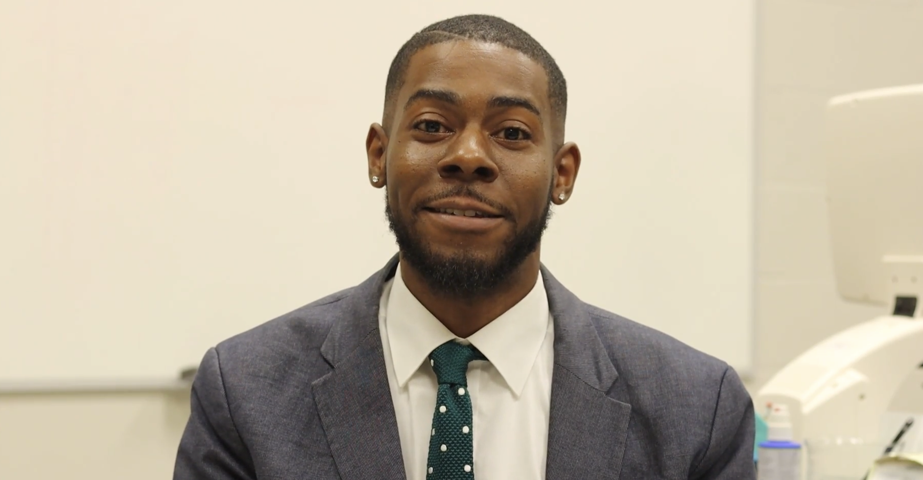 Tougaloo student presenting NIH-supported research